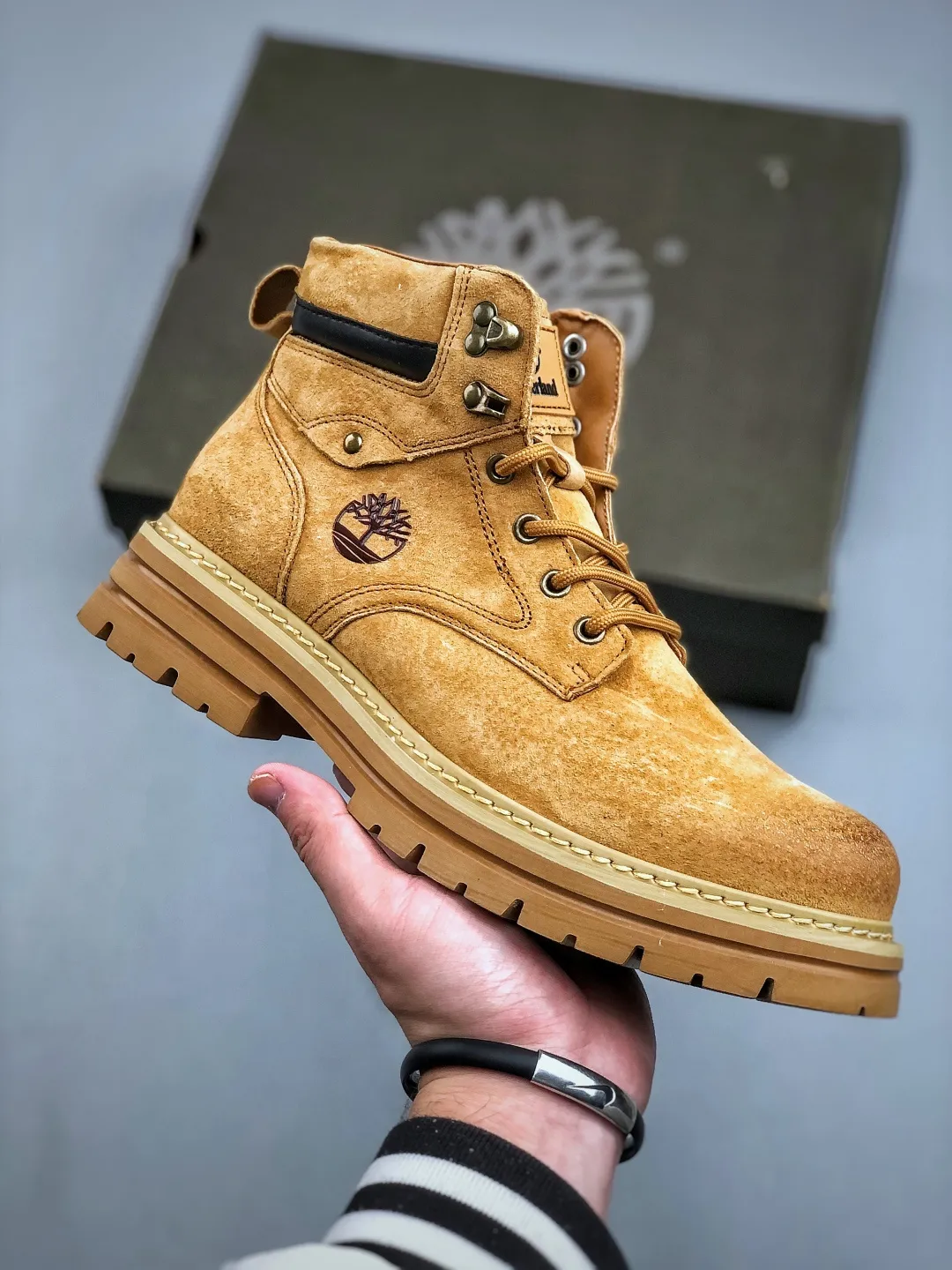 💰440 supports store K T/ Timberland classic 25ss new high-top, classic re-creation, new upgrade, Guangdong factory quality, original box and original packaging. The fabric is made of top Italian frosted cowhide, with anti-odor and anti-corrosion genuine leather latex insoles to give you a perfect wearing experience. Quality is exquisite and durable. A must-have for sportsmen. Specializes in not looking handsome. High-quality and first-class foot feel. Exclusive supply. Size: 39-44
